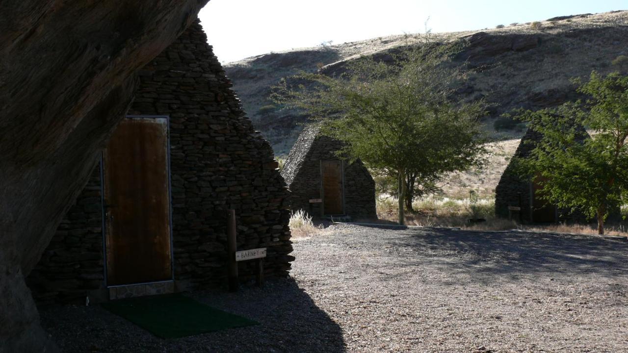 Rooiklip Camp Flintstone Appartement Buitenkant foto