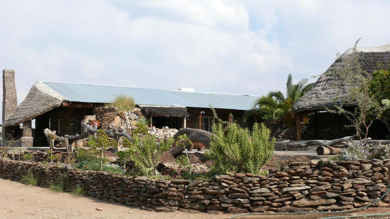 Rooiklip Camp Flintstone Appartement Buitenkant foto