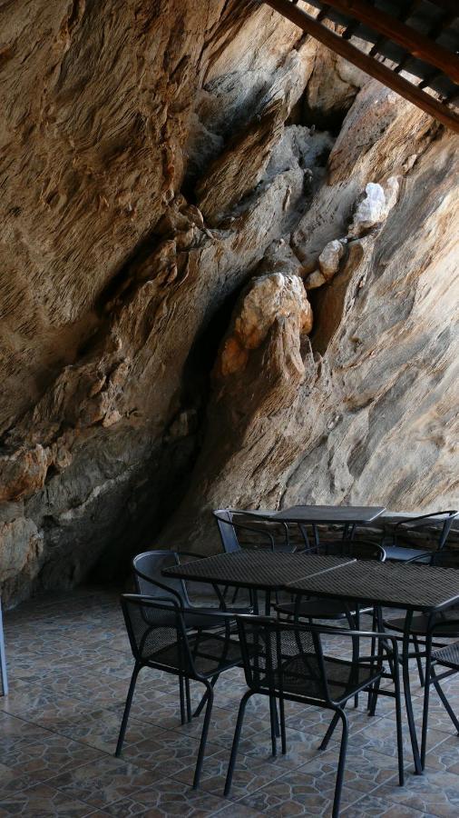 Rooiklip Camp Flintstone Appartement Buitenkant foto